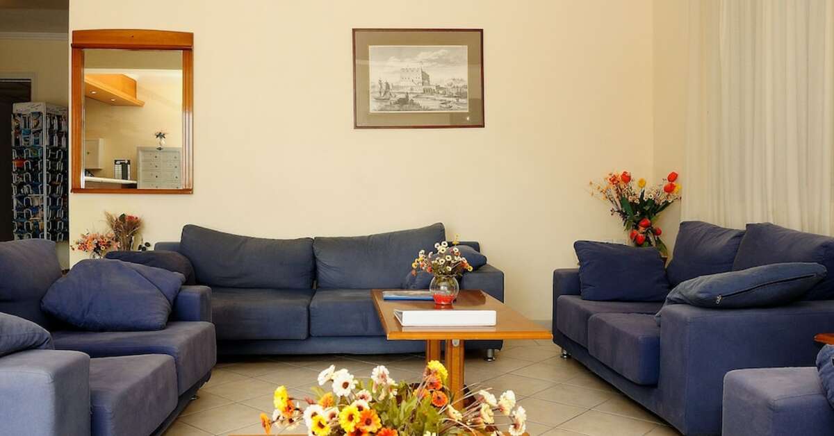 Een foto van het interieur van Andreolas Beach Hotel