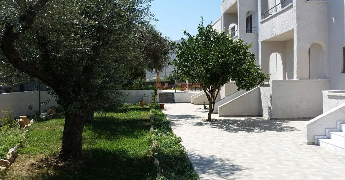 Een foto van de buitenkant van Saint George Resort Archangelos