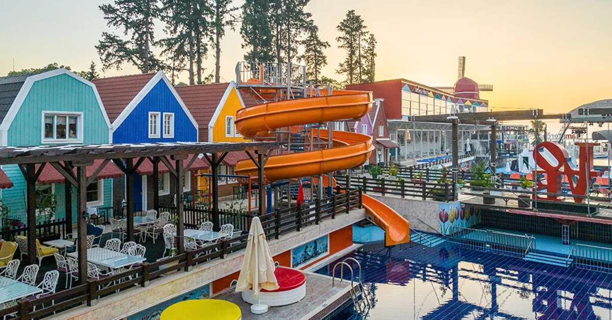 Een foto van het zwembad bij Orange County Kemer Resort Hotel