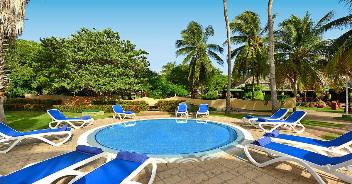 Ein Foto vom Pool im Iberostar Tainos