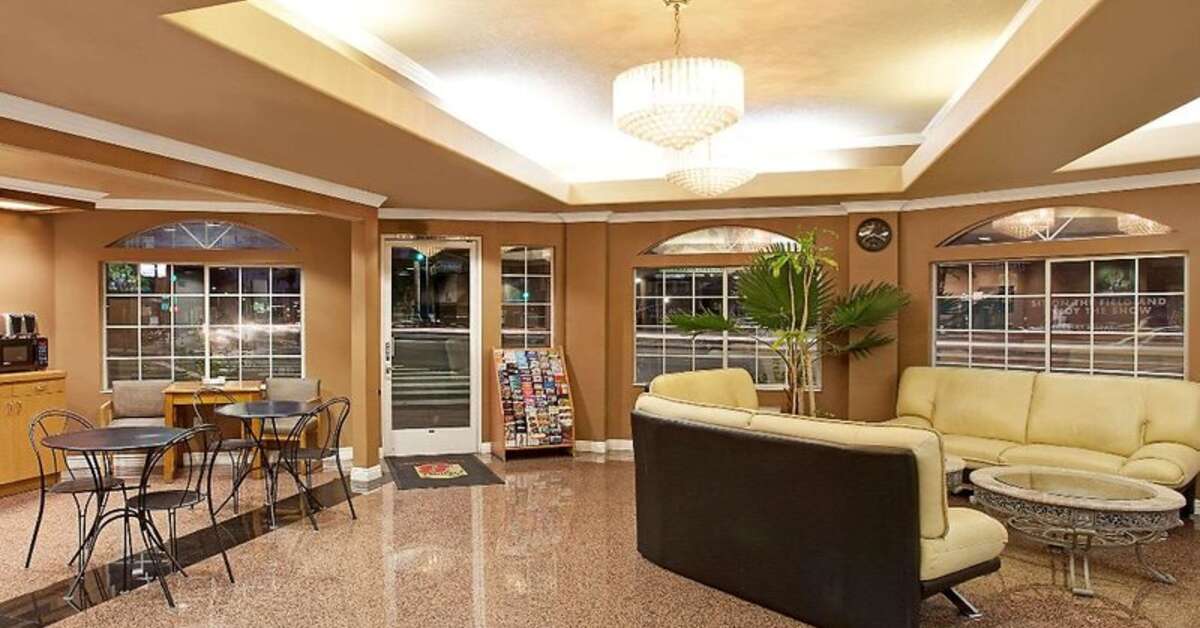 Een foto van Super 8 by Wyndham Los Angeles Downtown