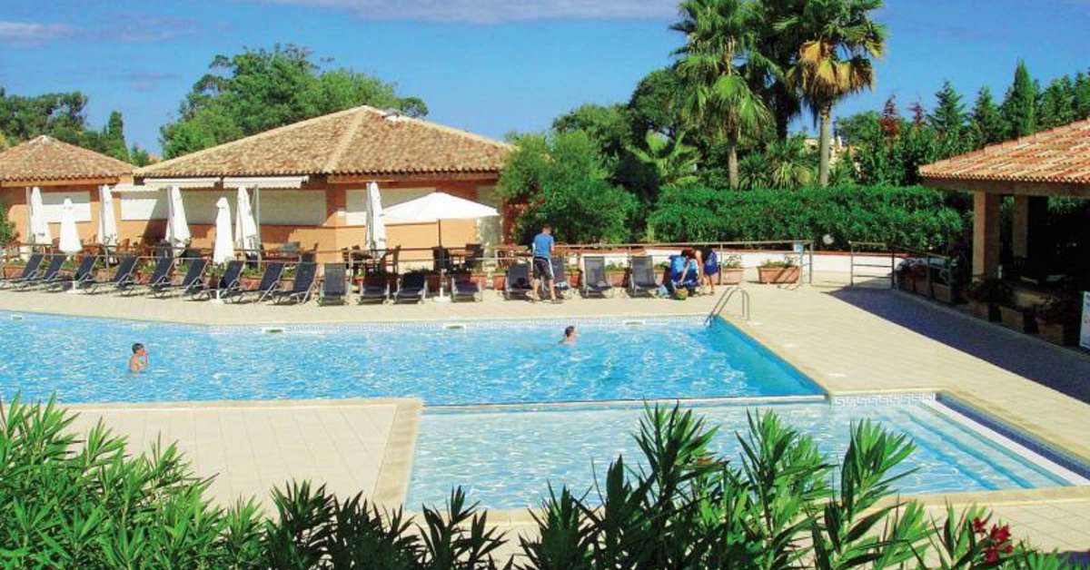 Een foto van het zwembad bij Residence Club Odalys Sognu di Mare