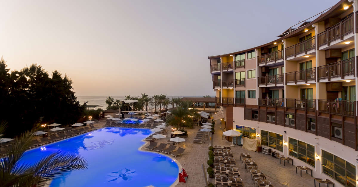 Een foto van het zwembad bij Quattro Family Club Dem Hotel