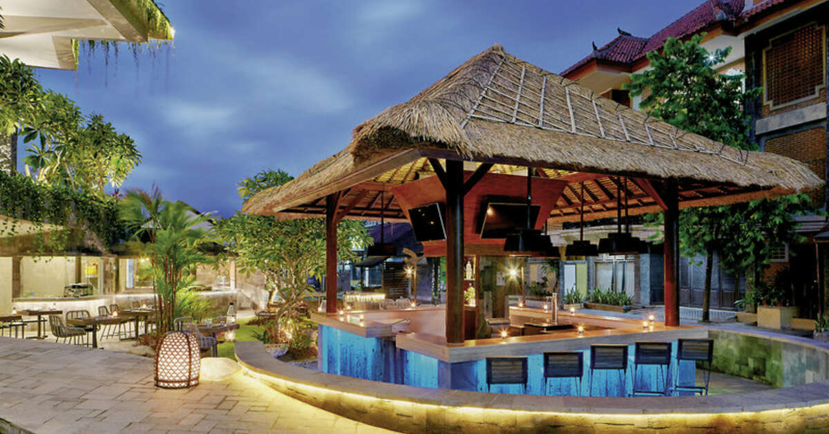 Een foto van het terras bij Four Points by Sheraton Bali Kuta