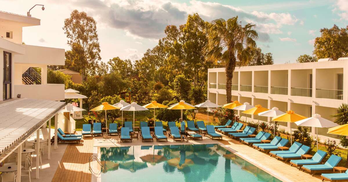 Een foto van het zwembad bij Nasos Hotel & Resort