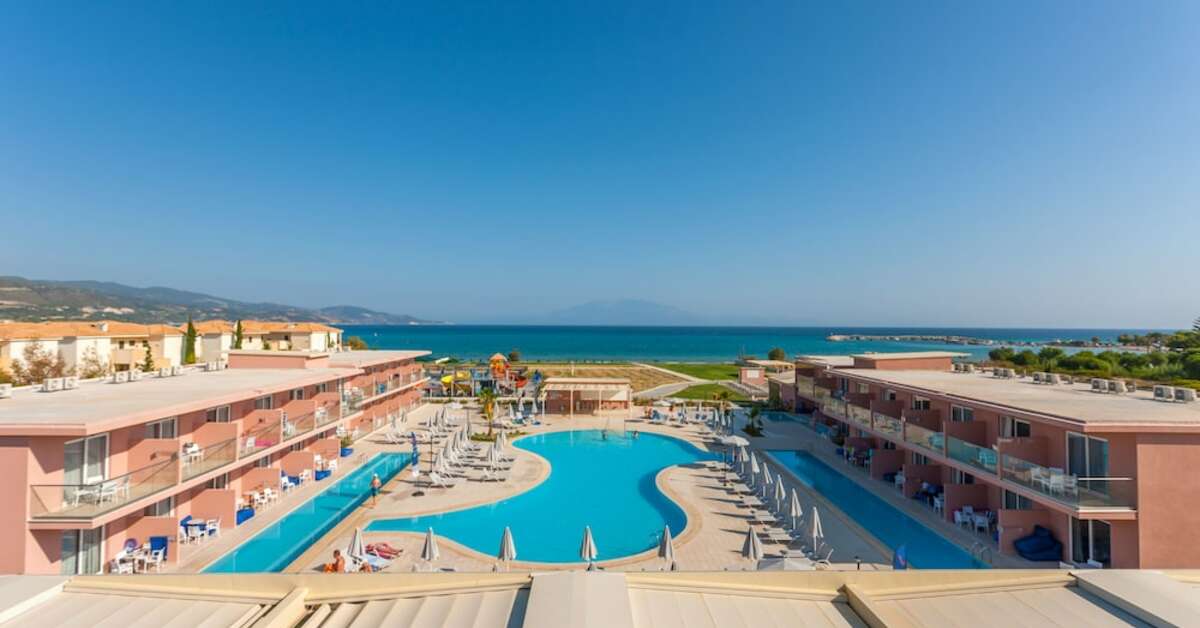 Een foto van het zwembad bij Alykanas Village Resort