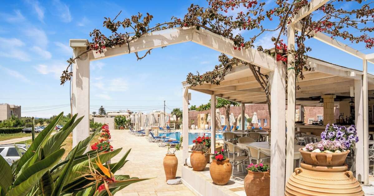 Ein Foto Golden Bay Hotel
