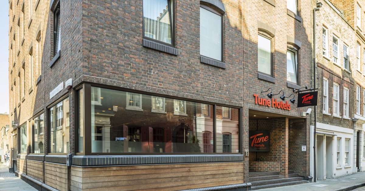 Een foto van een overzicht van Point A Hotel Liverpool Street