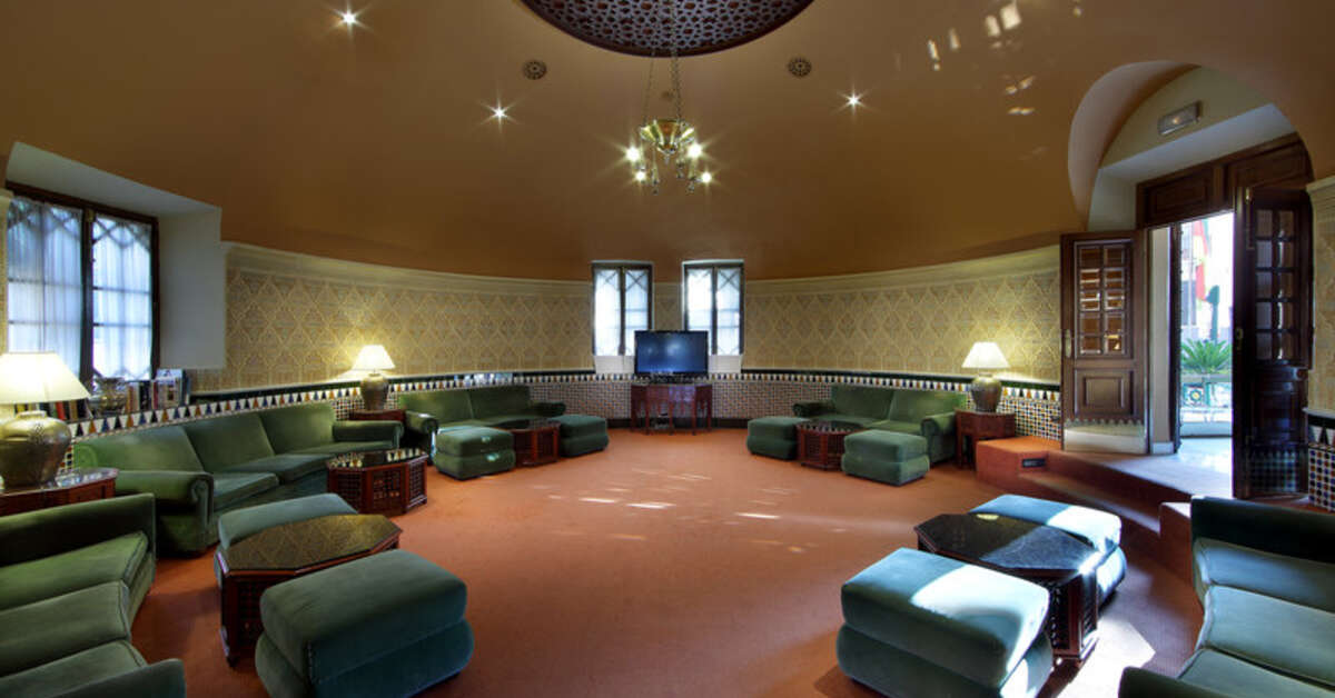 Een foto van het interieur van Hotel Alhambra Palace