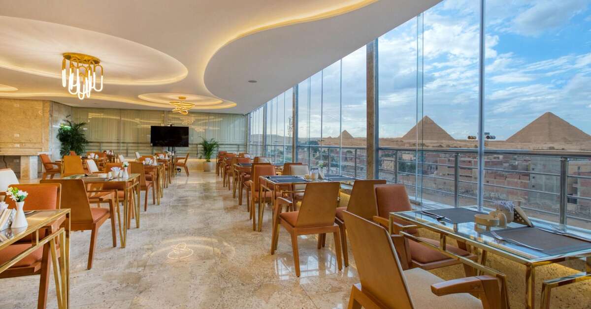 Een foto van Pyramids Plateau Hotel