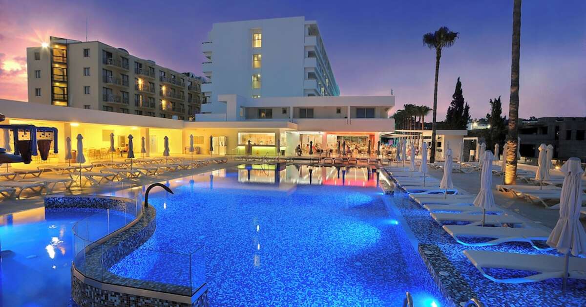 Ein Foto vom Pool im Hotel Nelia Beach