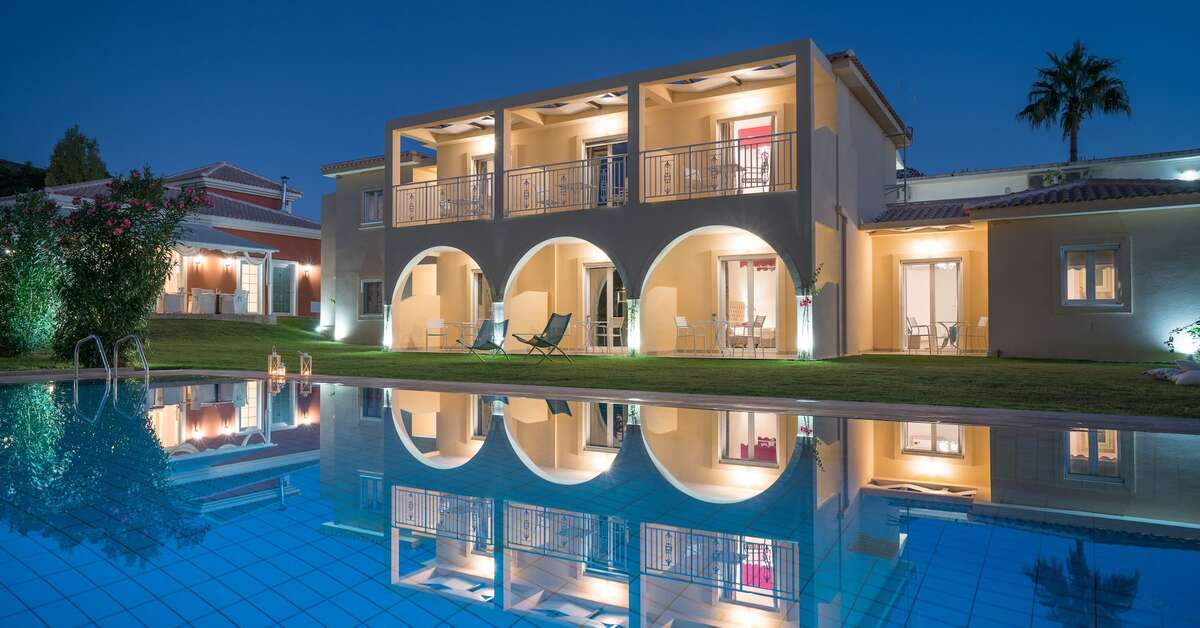 Een foto van het zwembad bij Aeolos Boutique Hotel & Suites