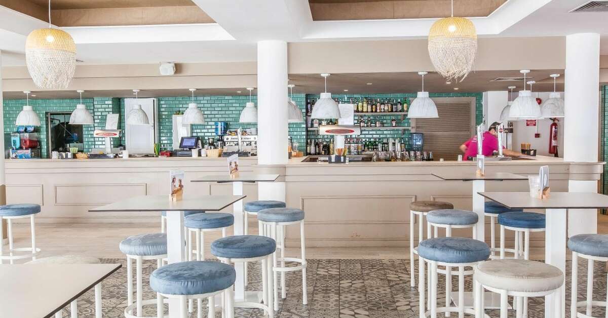 Een foto van het interieur van Fergus Club Europa