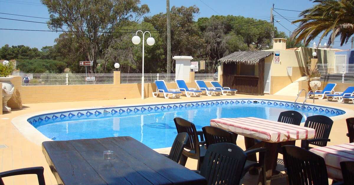 Een foto van het zwembad bij Torre Velha Algarve