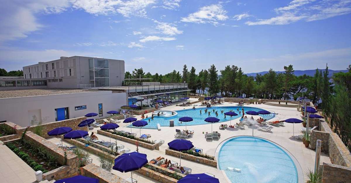 Een foto van het zwembad bij Bluesun Hotel Elaphusa