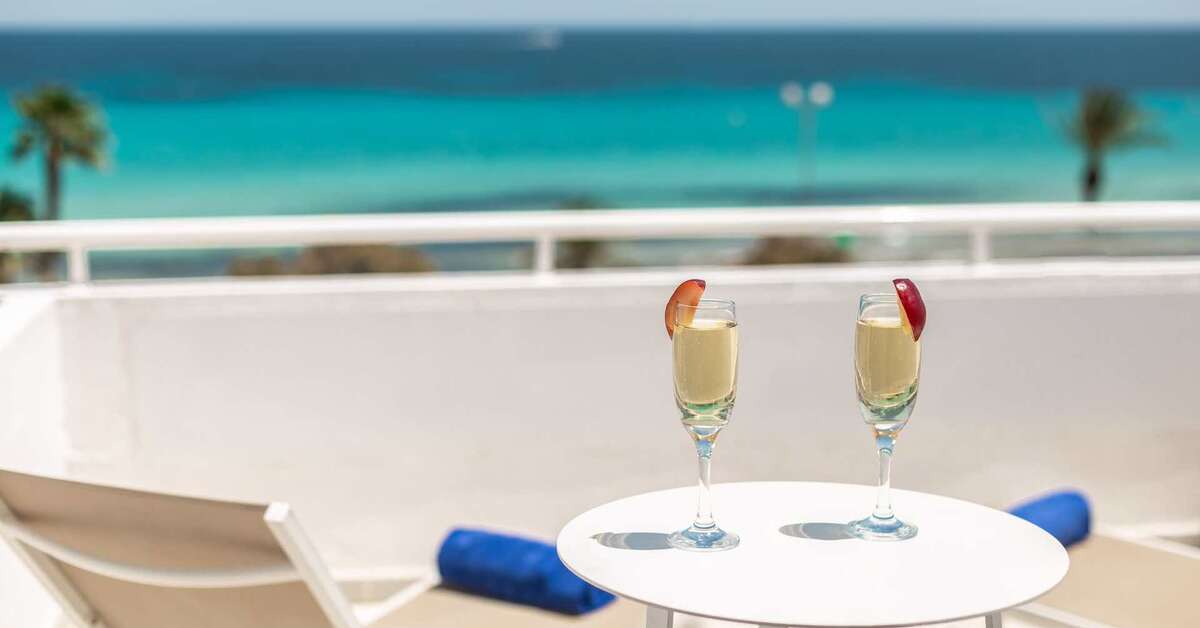 Een foto van R2 Veronica Beach Hotel