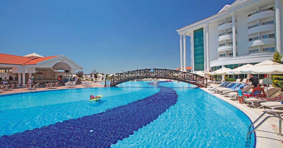 Een foto van het zwembad bij Roma Beach Resort & Spa