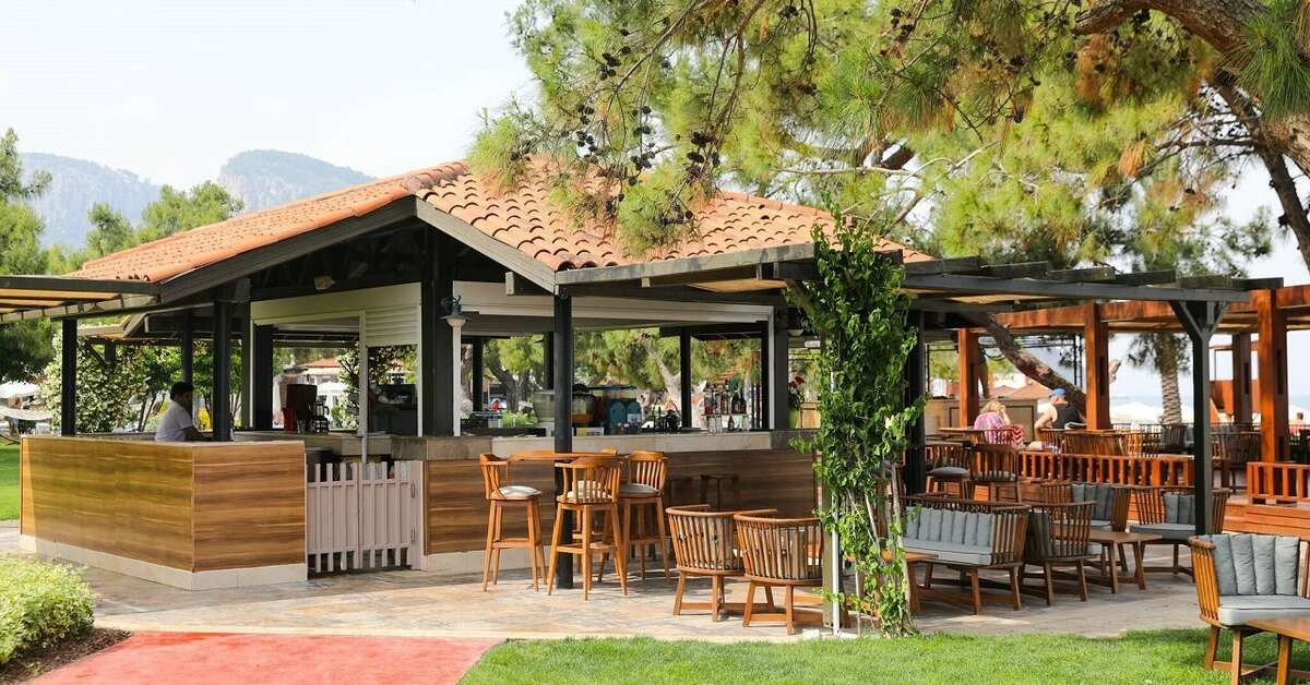 Een foto van het terras bij Rixos Beldibi
