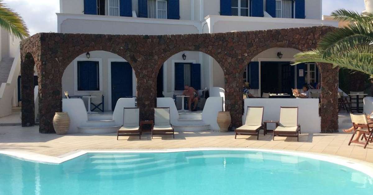 Een foto van het zwembad bij Arion Bay Hotel