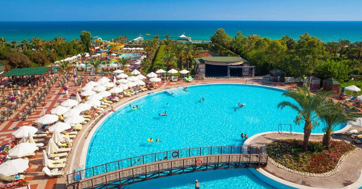 Een foto van het zwembad bij Hotel Turan Prince