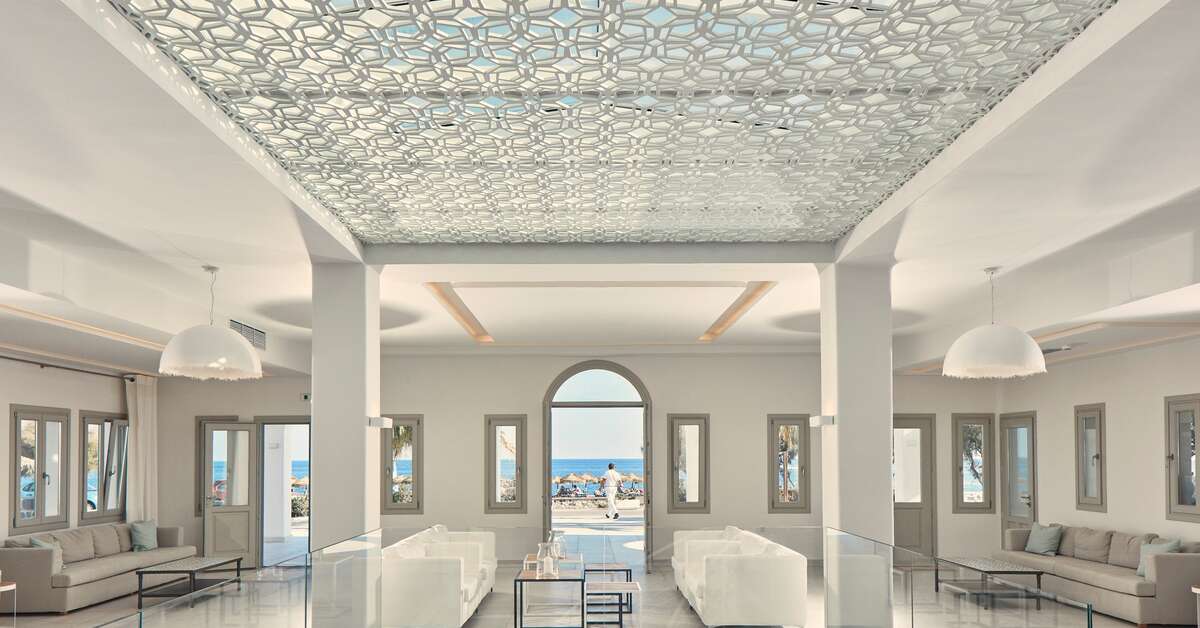 Een foto van het interieur van Aqua Blue Hotel