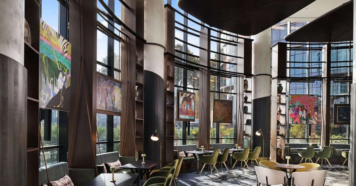 Een foto van Paragraph Freedom Square a Luxury Collection Hotel