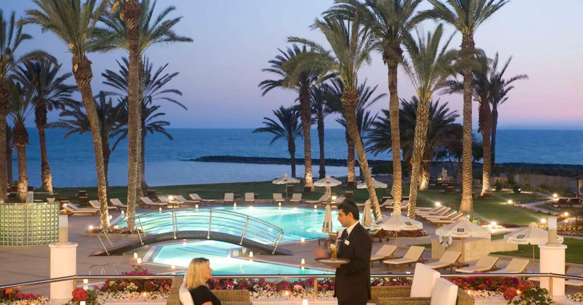 Een foto van het zwembad bij Constantinou Bros Asimina Suites Hotel