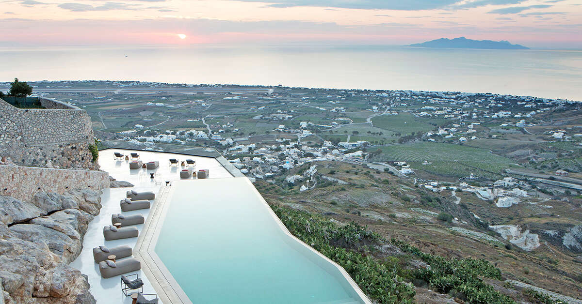 Een foto van het zwembad bij Elessa Hotel