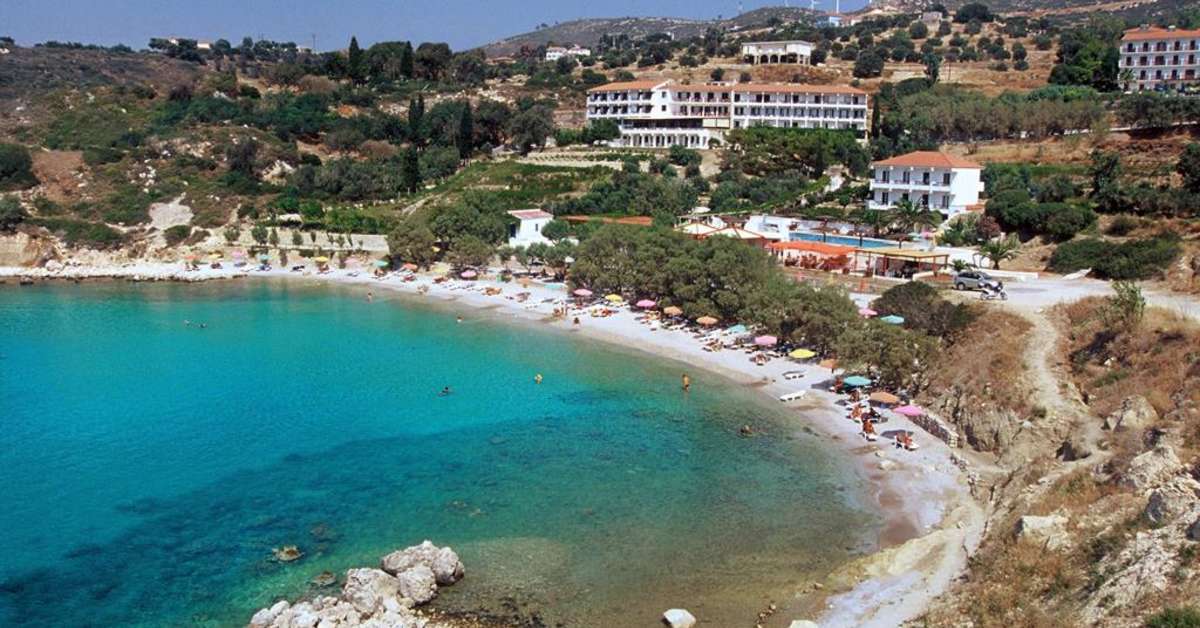 Een foto van de buitenkant van Glicorisa Beach Hotel