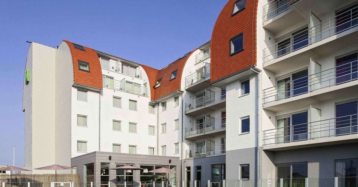Een foto van het zwembad bij Ibis Styles Zeebrugge