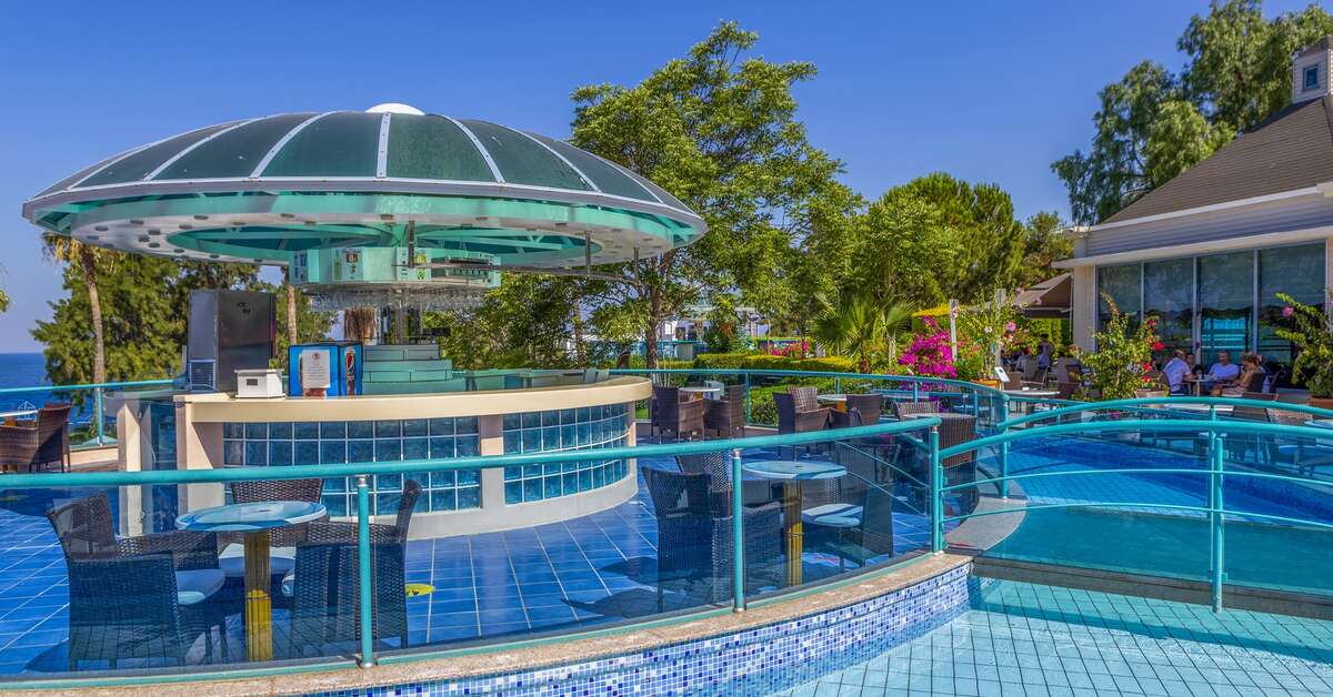 Een foto van The Grand Blue Sky International