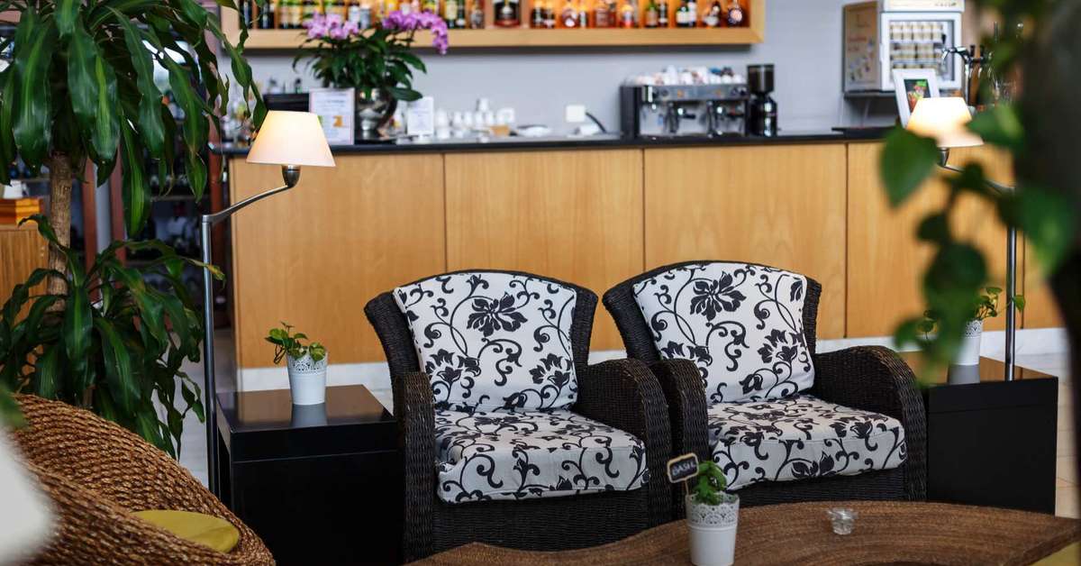Een foto van het interieur van Golden Residence