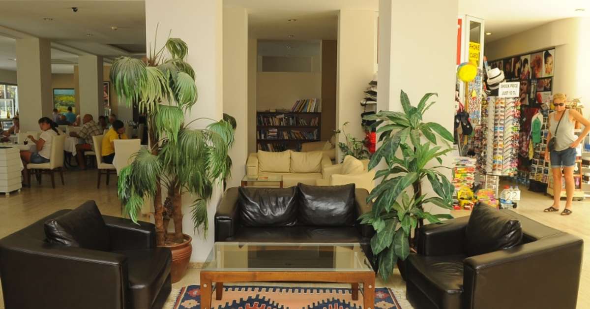 Een foto van het interieur van Marbas Select Beach