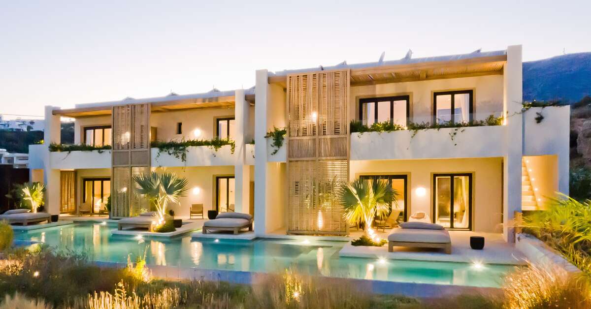 Een foto van het zwembad bij Almi Luxury Rooms