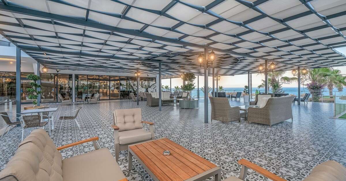 Een foto van het terras bij Aria Resort & Spa