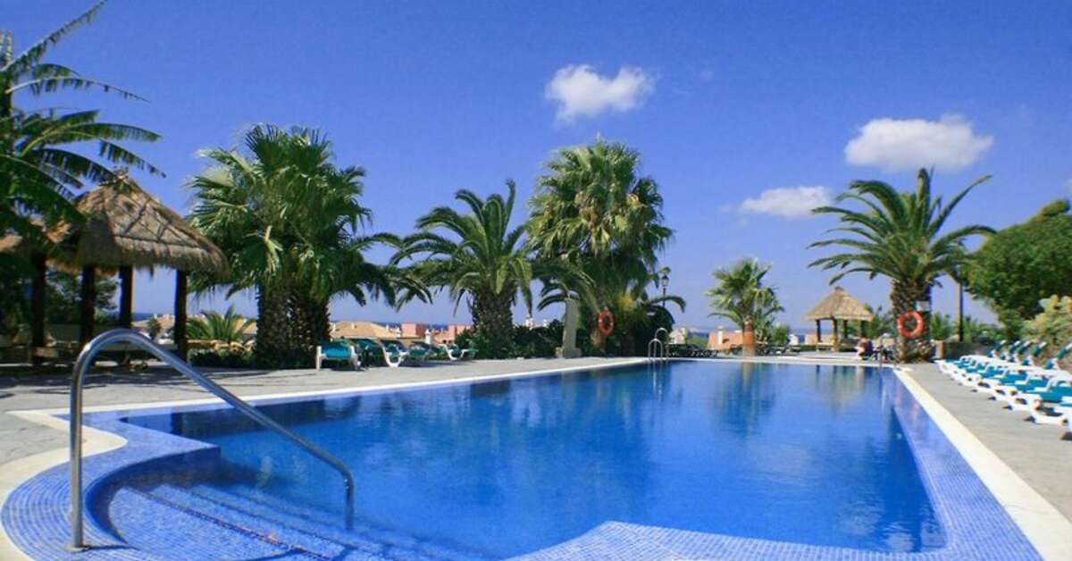 Een foto van het zwembad bij Hotel El Cortijo de Zahara