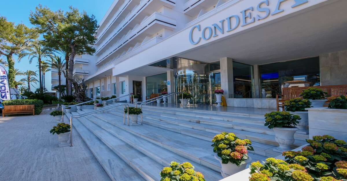 Een foto van de buitenkant van Hotel Condesa