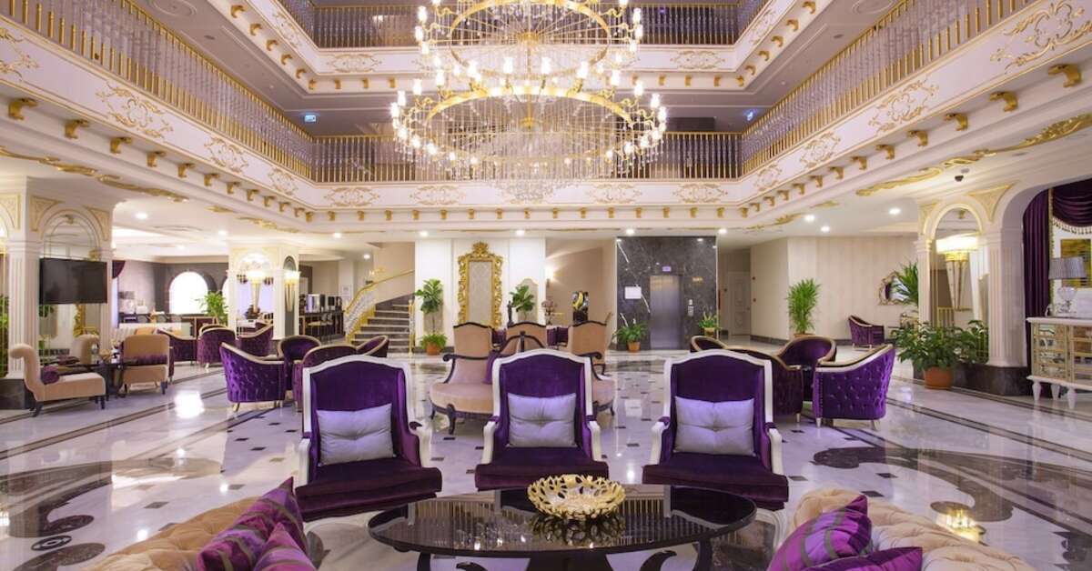 Een foto van het interieur van Side Orange Palace