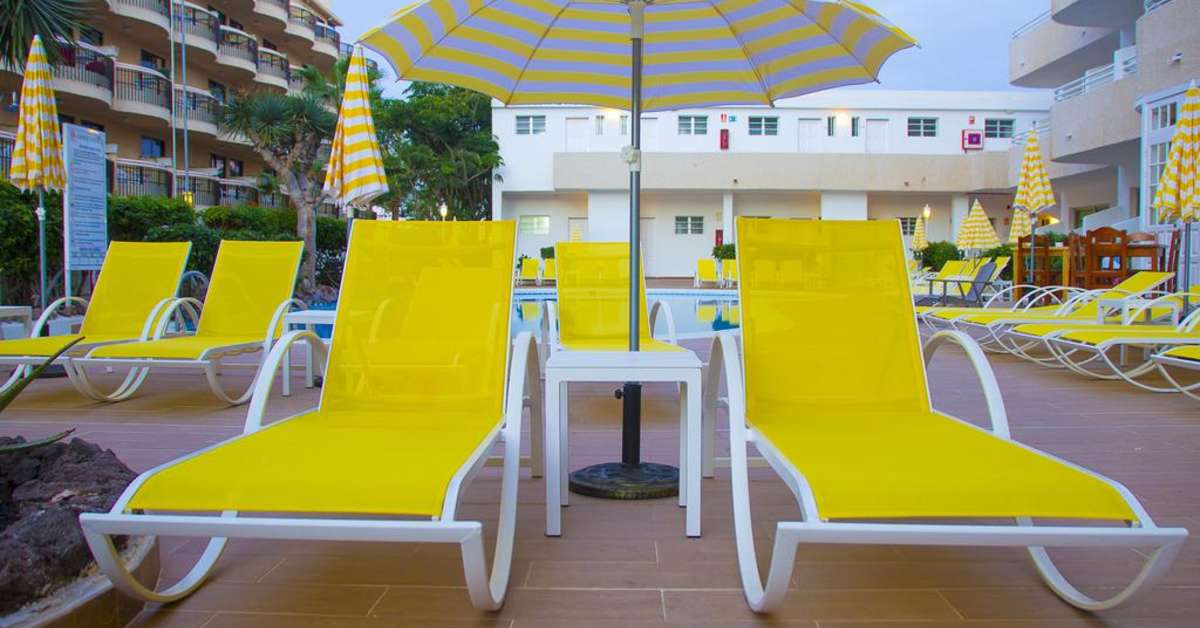 Een foto van het terras bij Appartementen Coral California