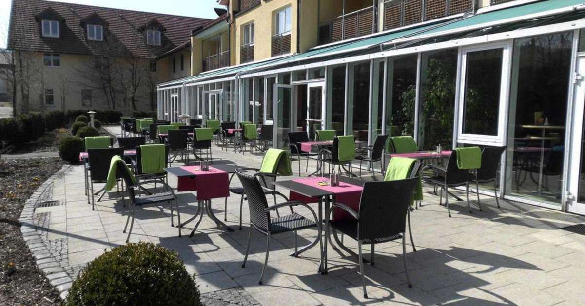Een foto van het terras bij Hotel Herzog Heinrich