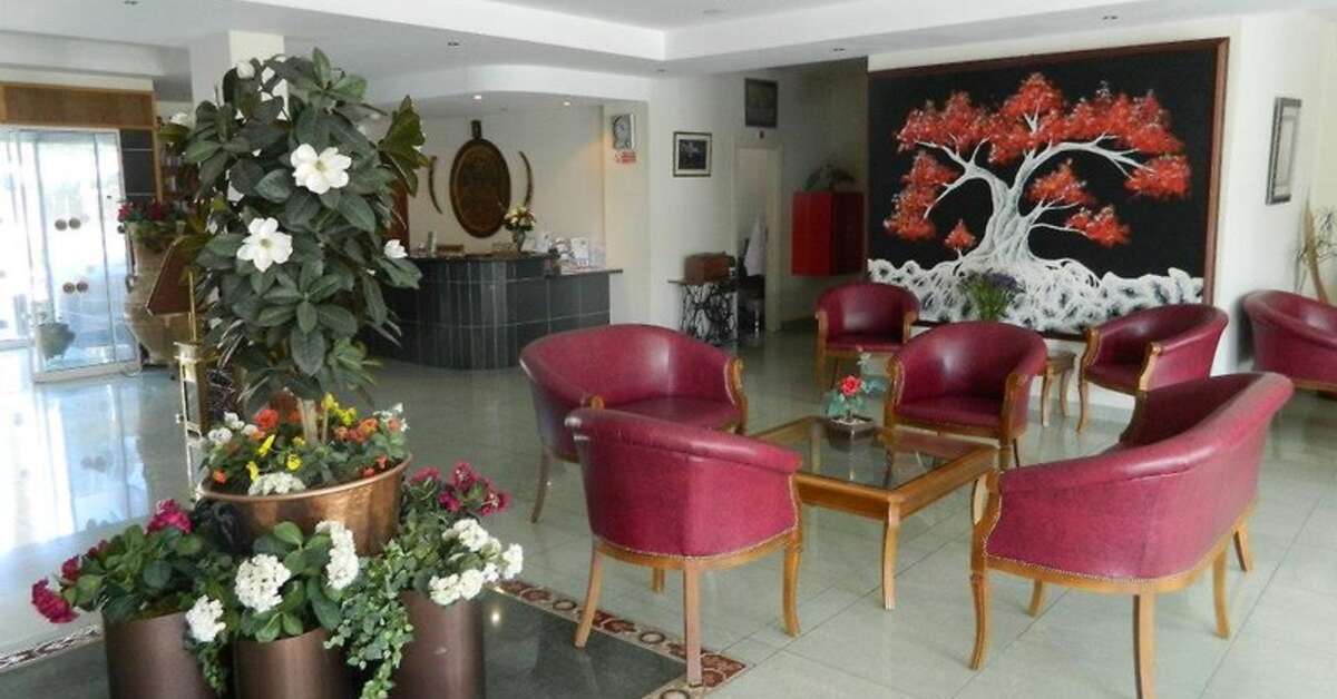 Een foto van het interieur van Moniatis Hotel