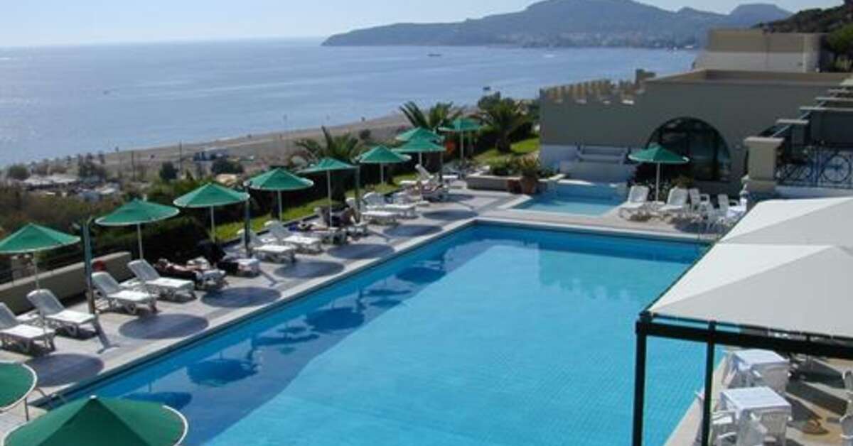 Een foto van het zwembad bij Calypso Palace Hotel