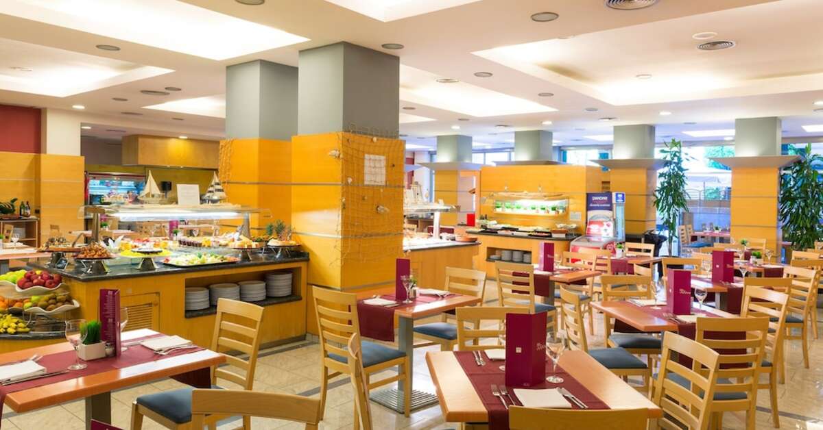 Een foto van de faciliteiten bij Sol Port Cambrils Hotel
