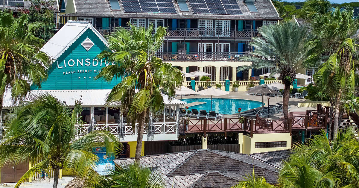 Een foto van LionsDive Beach Resort