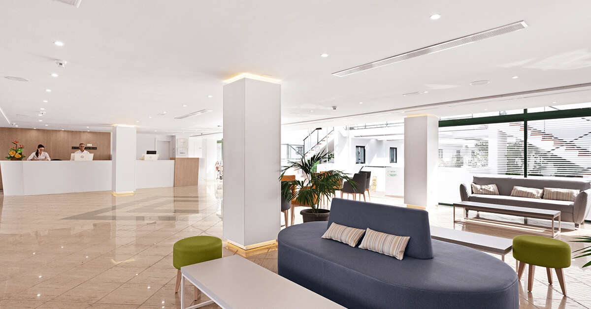 Een foto van het interieur van THB Flora