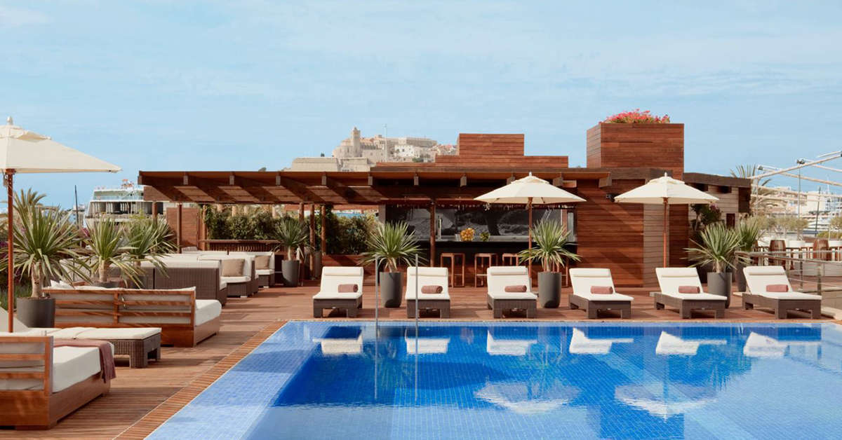 Een foto van het zwembad bij Ibiza Gran Hotel