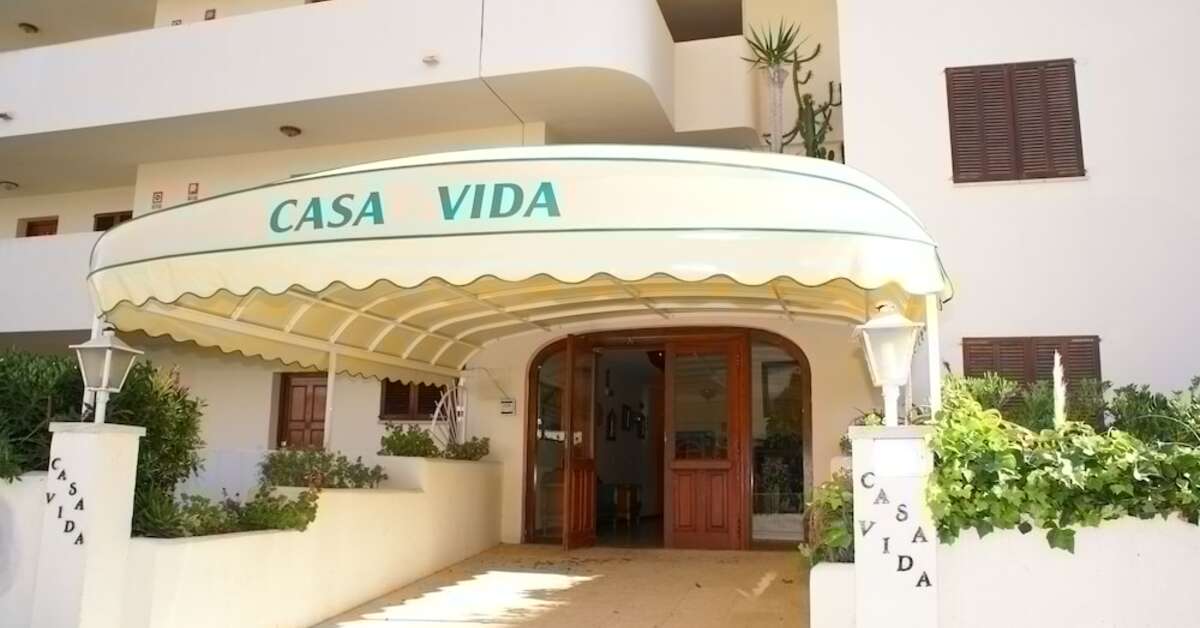 Ein Foto von der Außenansicht des Casa Vida Apartments