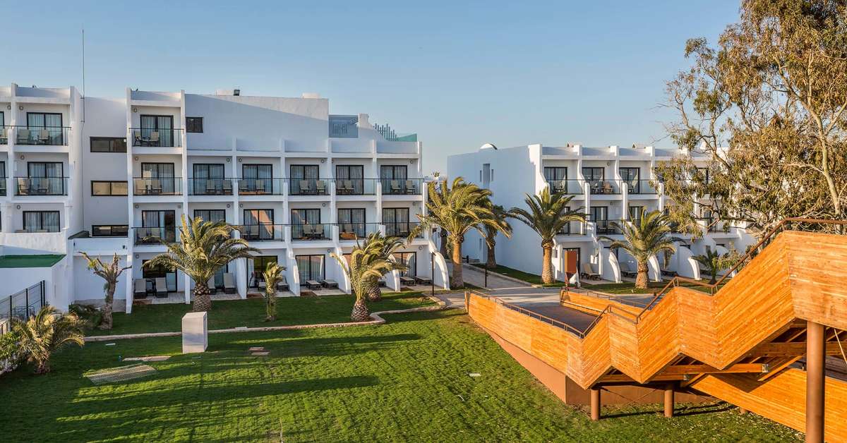 Een foto van de buitenkant van Grand Palladium White Island Resort & Spa