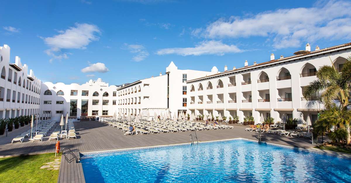Een foto van het zwembad bij Mac Puerto Marina Benalmadena