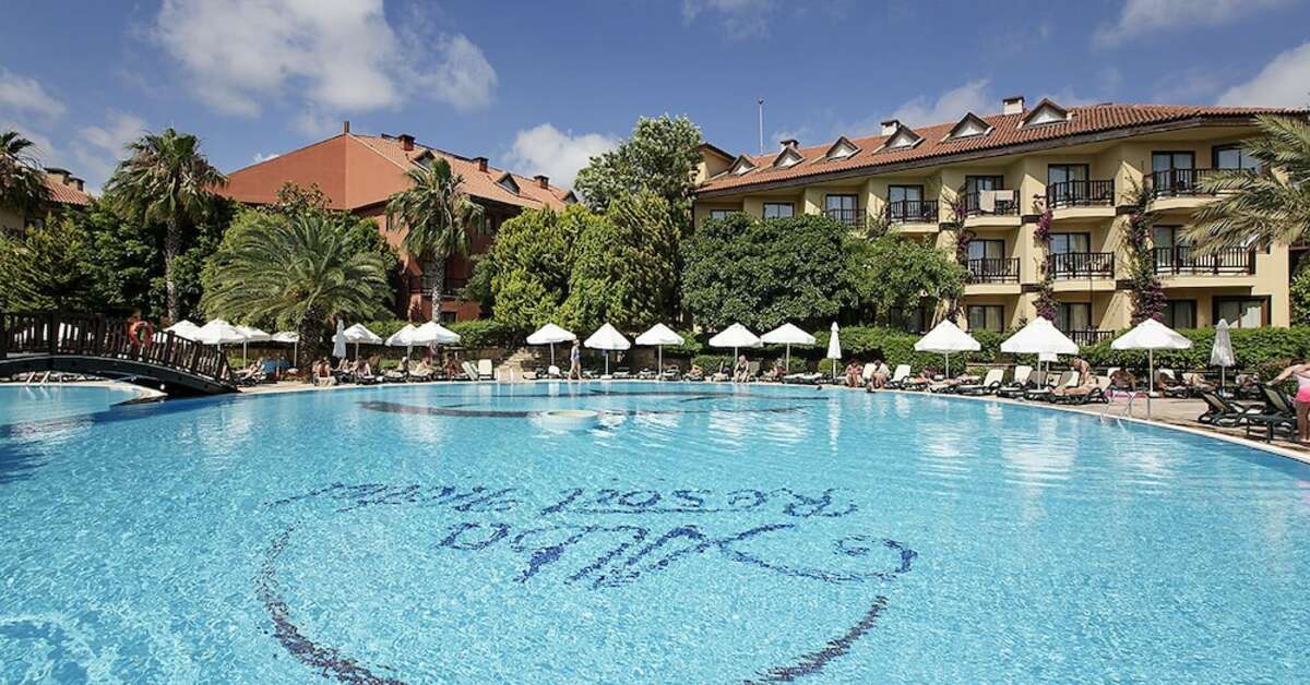 Een foto van het zwembad bij Alba Resort Hotel